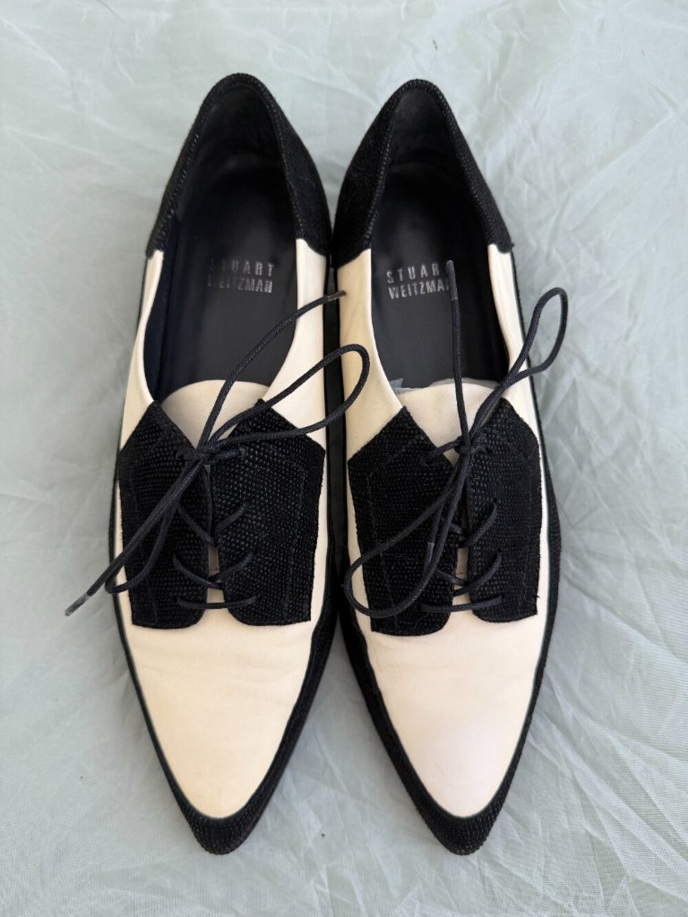 Stuart Weitzman Black & White Leather Lace-Up Oxford Flats Pointed Toe Size 7